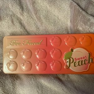 Too Faced Sweet Peach palette